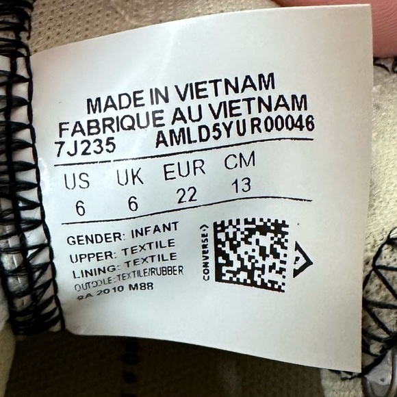 Converse Toddler Unisex Size 6 Chuck Taylor All Star Low-Top Sneakers - Picture 9 of 10